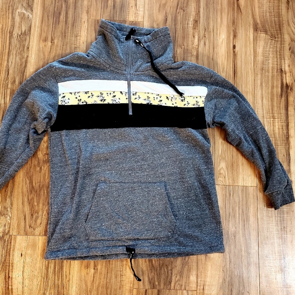 Victoria Secret Pullover